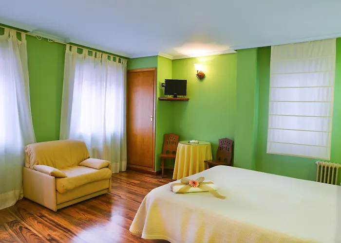 Café Bar Jefi Hotel 3*