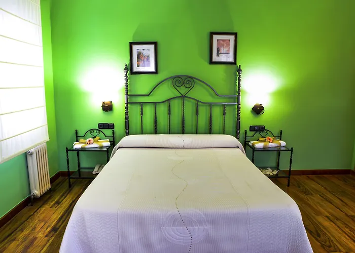 Hotel Café Bar Jefi 3*